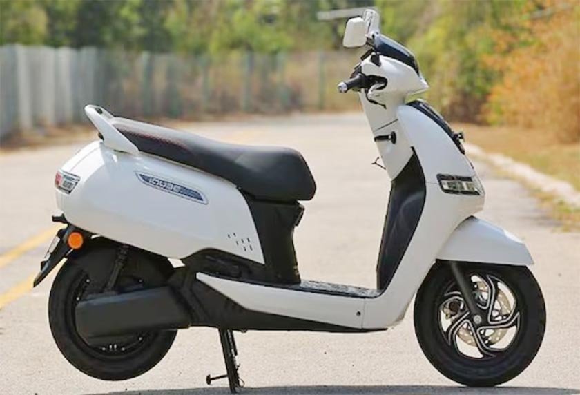TVS iQube का सस्ता वैरिएंट लॉन्च, मिलेंगे एडवांस फीचर्स, सिंगल चार्ज में 75Km की रेंज 1 TVS iQube