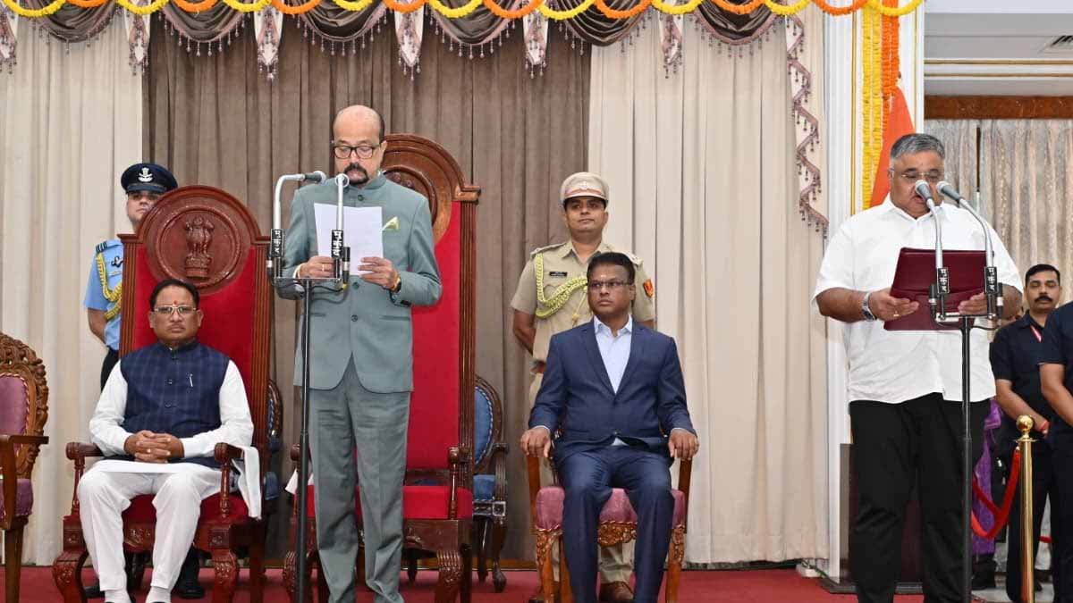 छत्तीसगढ़ के नए मंत्रियों ने ली शपथ