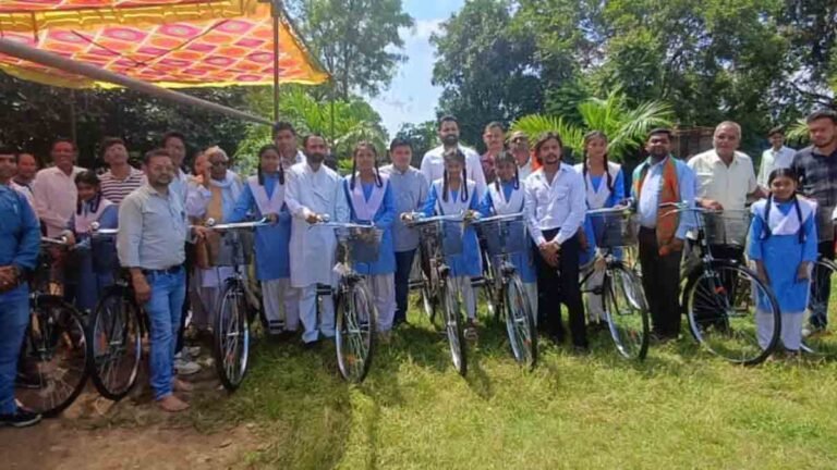 सरस्वती साइकिल योजना