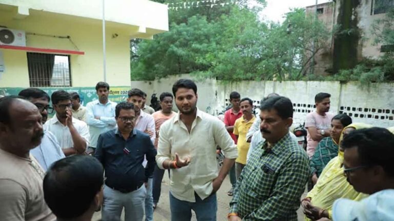 नगर पालिका महासमुंद हड़ताल