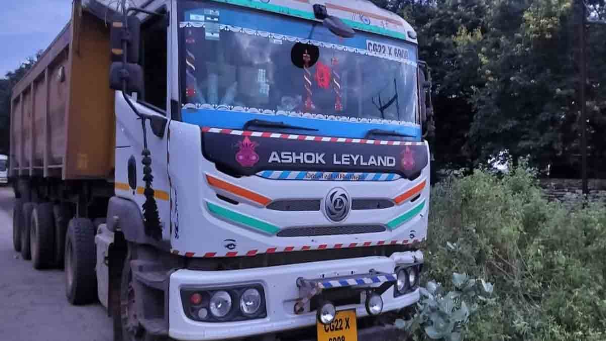 Four Hiva Trucks Seized