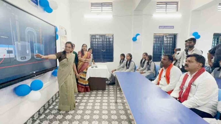 Launches 17 Smart Classrooms in Kawardha