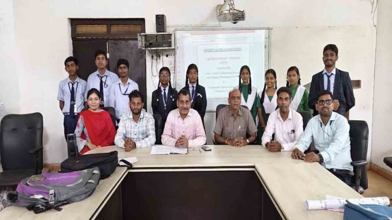 जिला स्तरीय विज्ञान संगोष्ठी 2025-26 महासमुंद