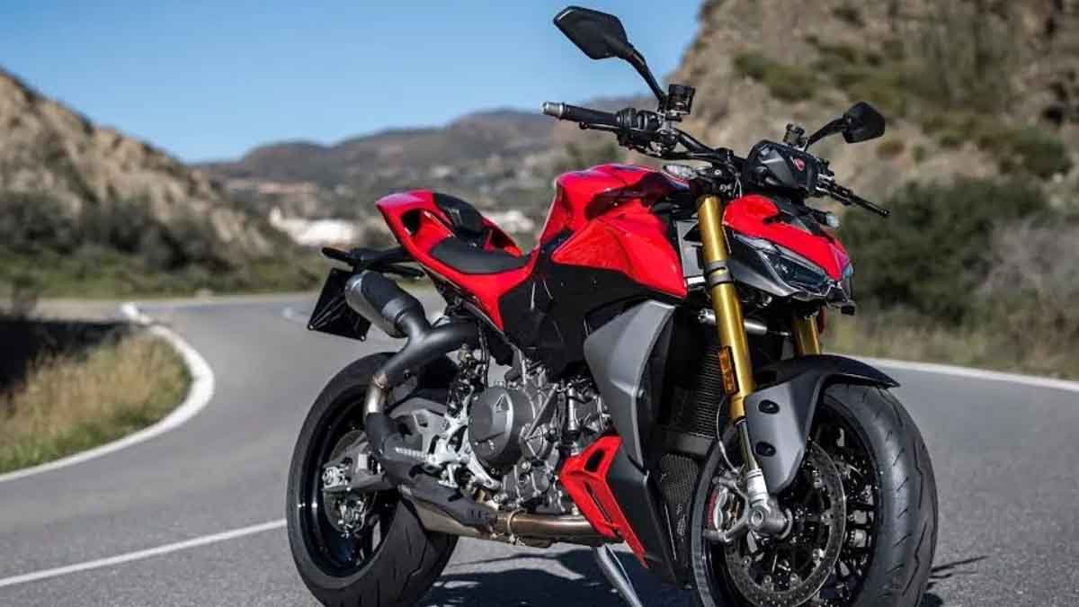2025 Ducati Streetfighter V2