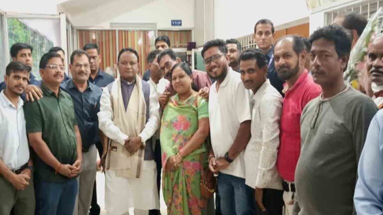 मुख्यमंत्री मोहन चरण मांझी