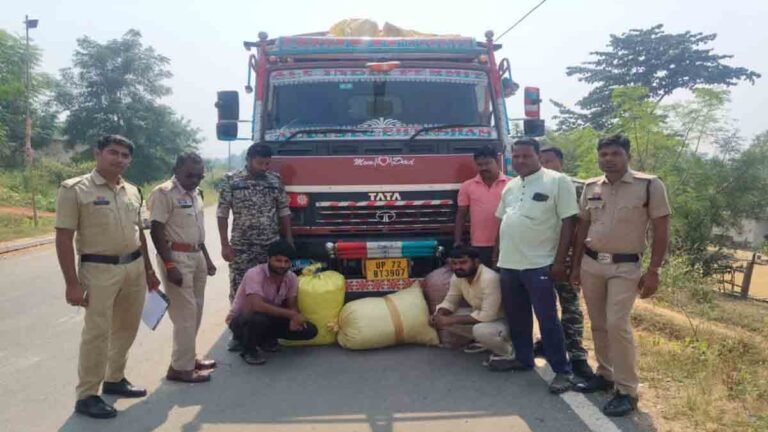 गांजा जब्त