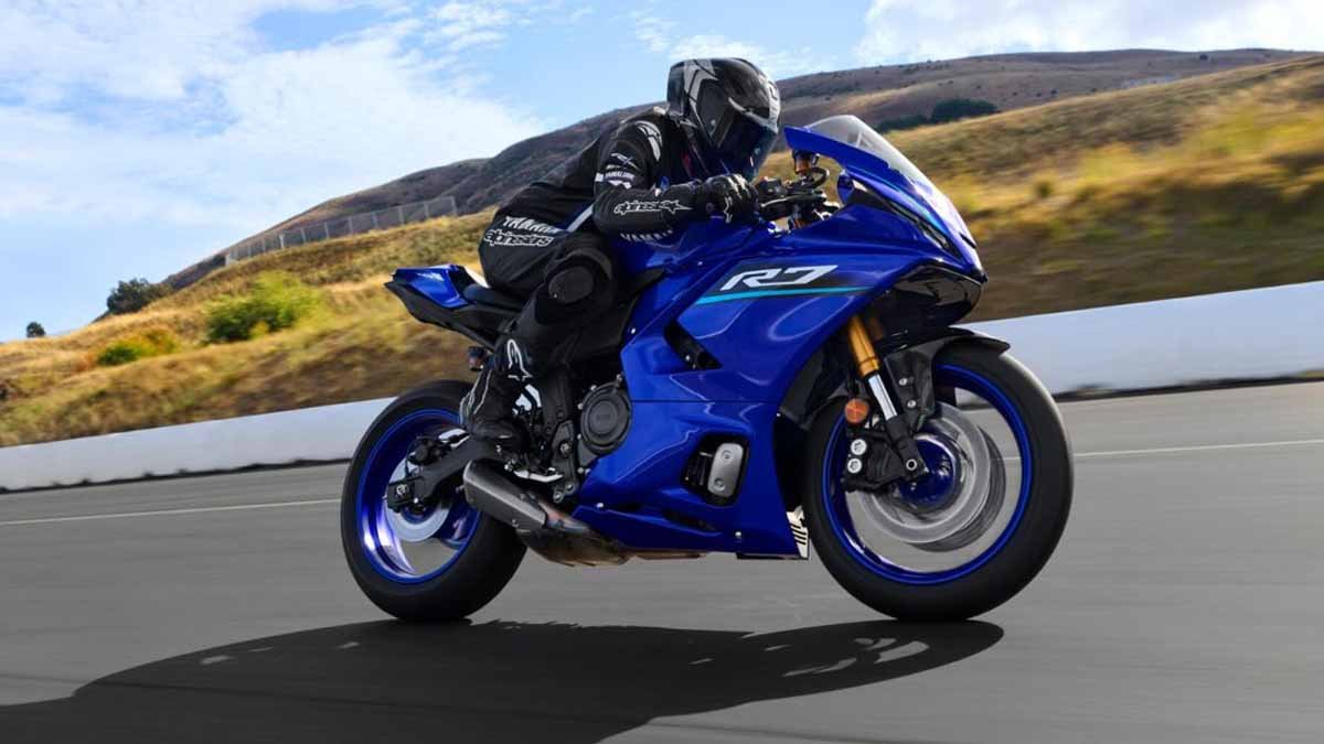 New Yamaha R7
