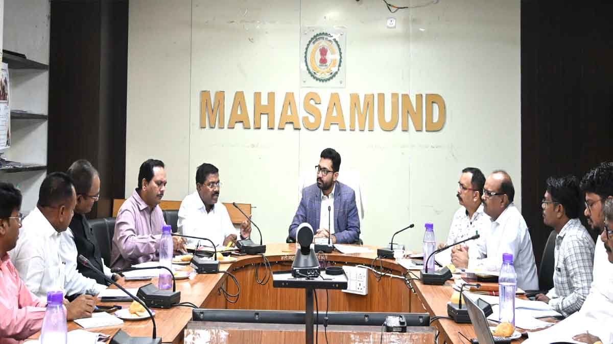 फीस निर्धारण